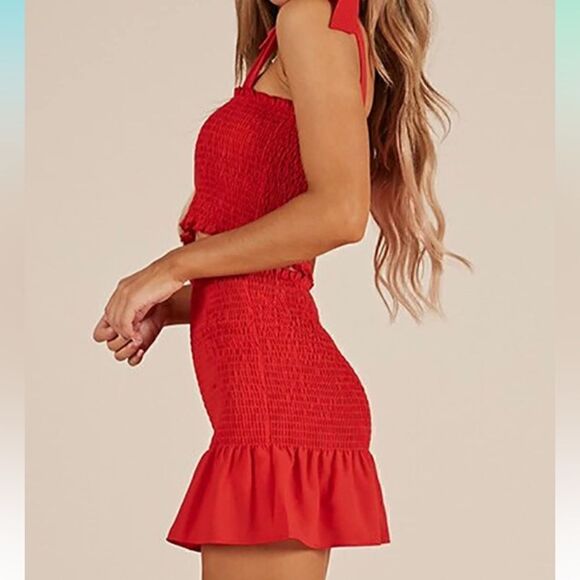 Red Smocked Two-Piece Set (M) - Picture 5 of 6